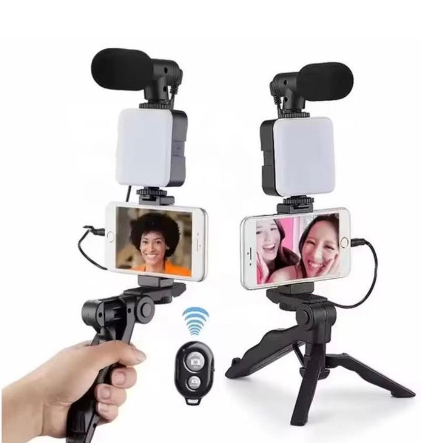 Kit Vlogging Professionnel pour Smartphone - Trépied +
Microphone + Lampe LED